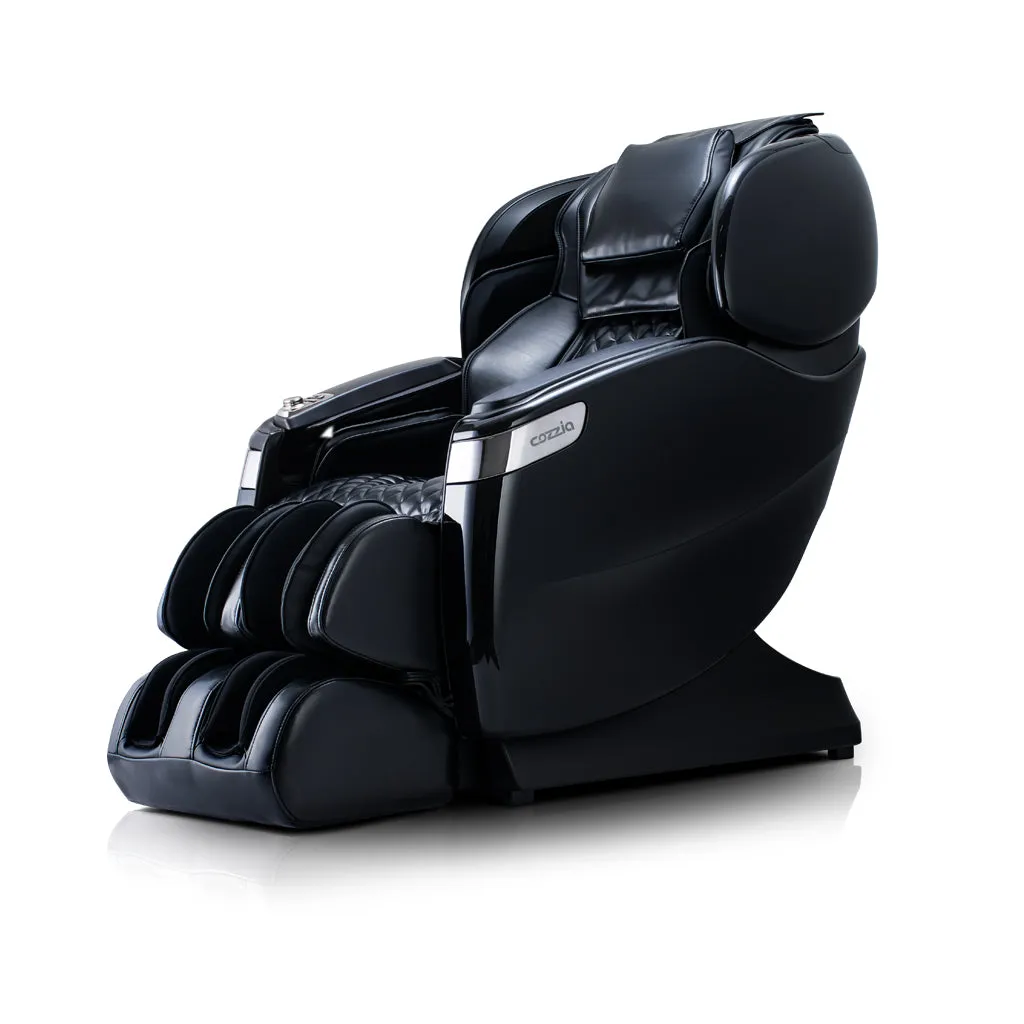 Qi™ XE Pro Massage Chair in Champagne