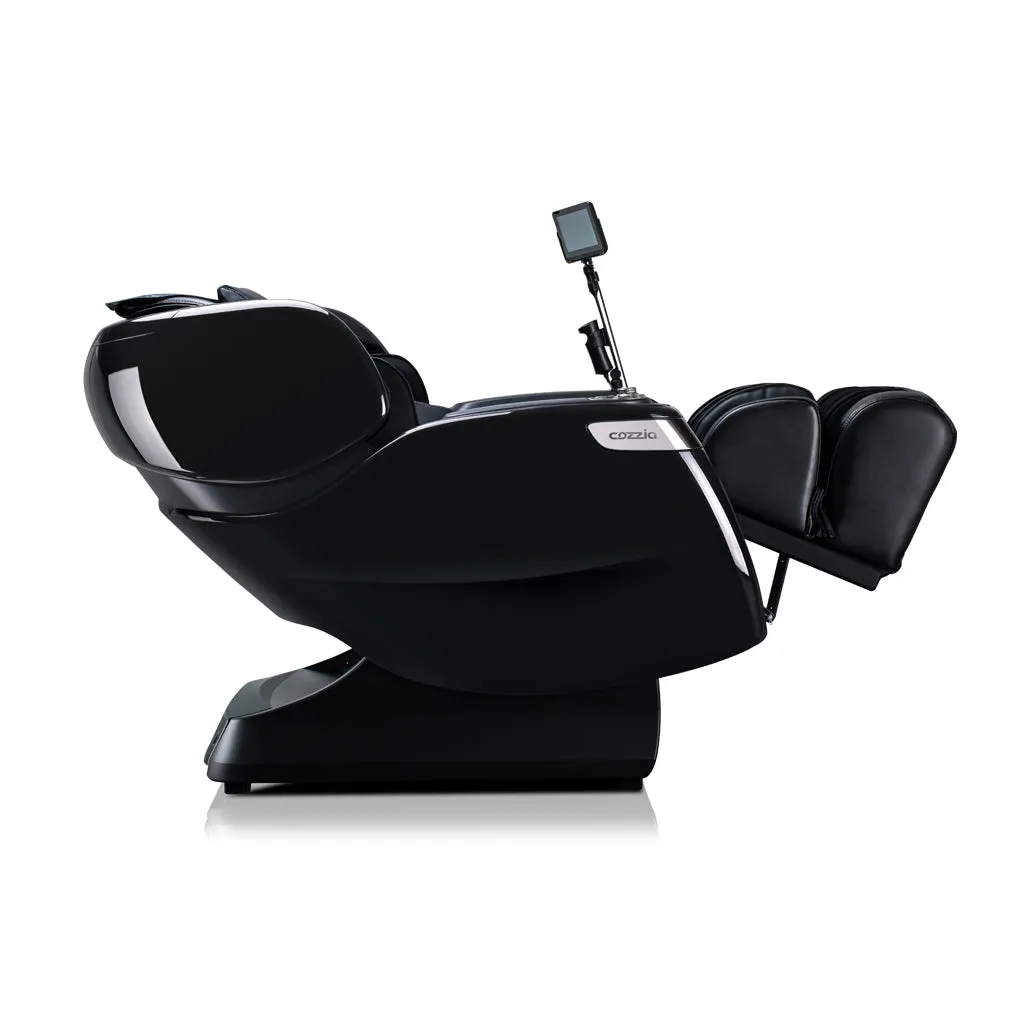 Qi™ XE Pro Massage Chair in Champagne