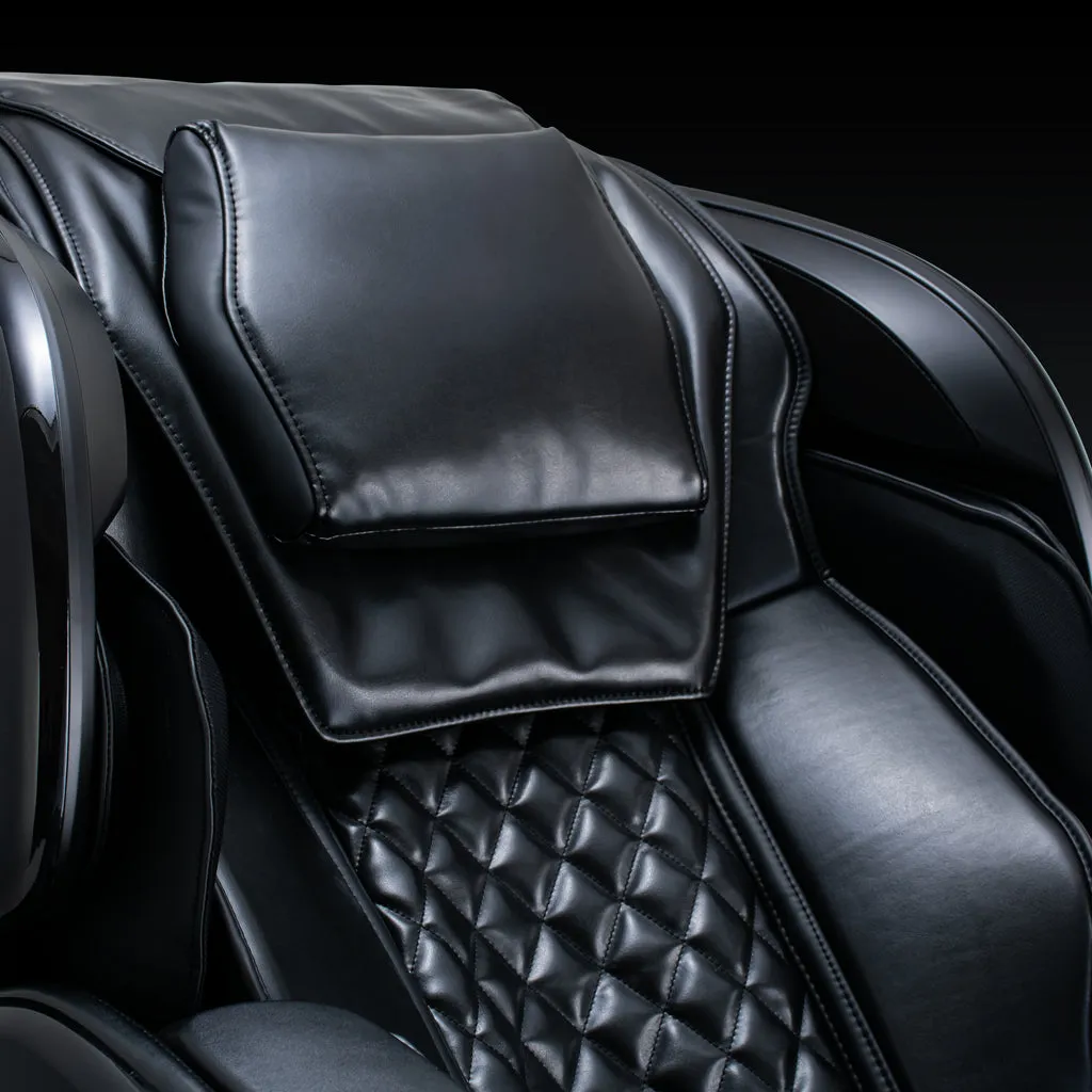 Qi™ XE Pro Massage Chair in Champagne