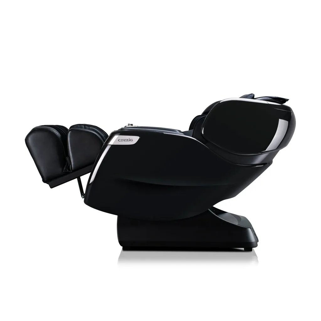 Qi™ XE Pro Massage Chair in Champagne