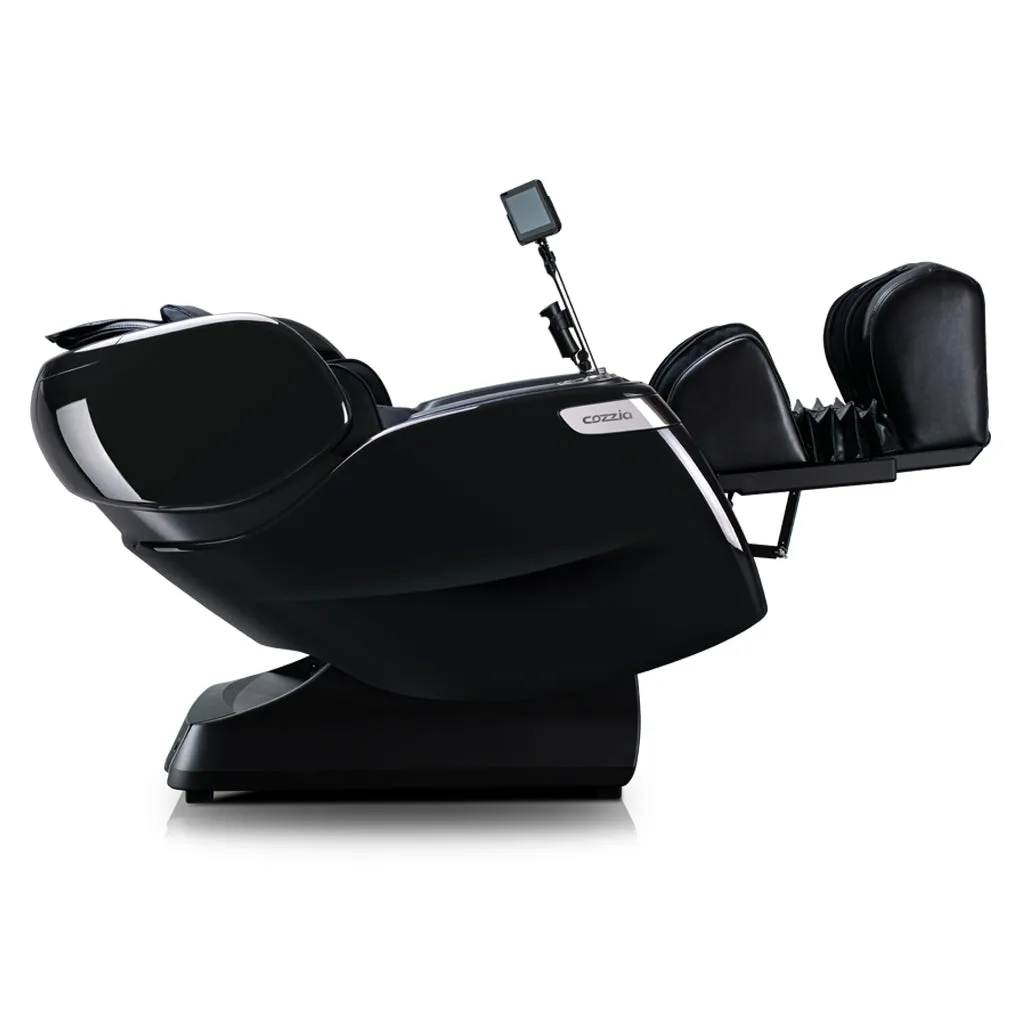 Qi™ XE Pro Massage Chair in Champagne