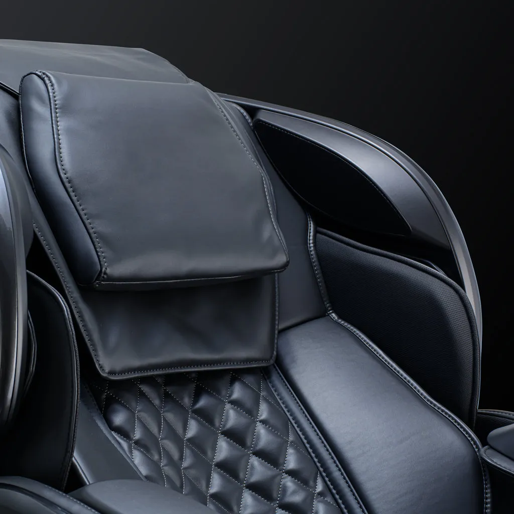 Qi™ XE Pro Massage Chair in Champagne