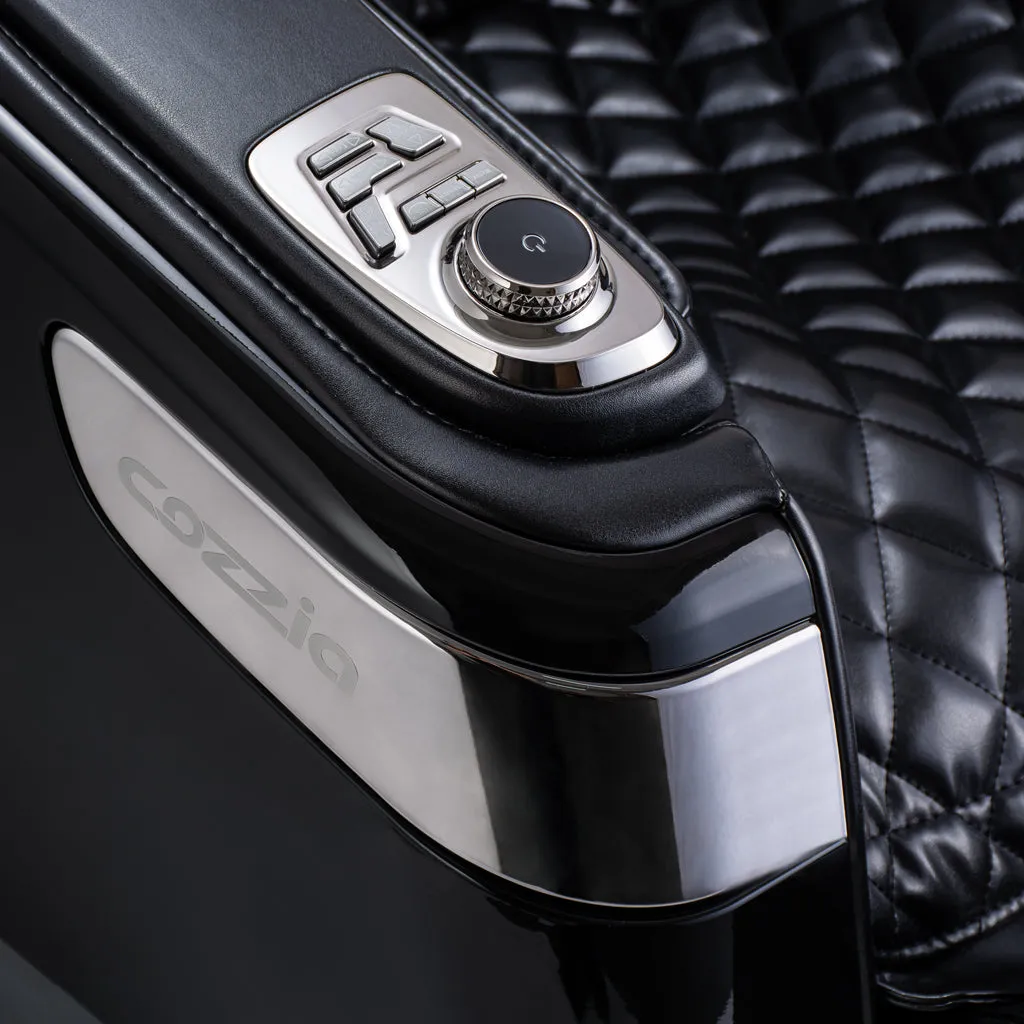 Qi™ XE Pro Massage Chair in Champagne